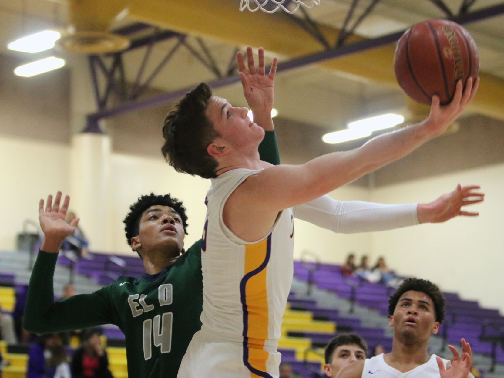 Tigers fight past shooting woes, down Miners